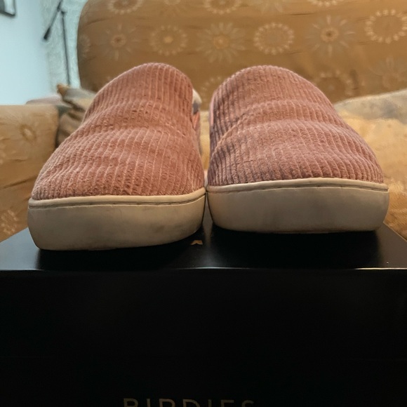 BIRDIES size 8, worn twice. Great condition. Super comfy! Light pink corduroy. - Picture 5 of 5